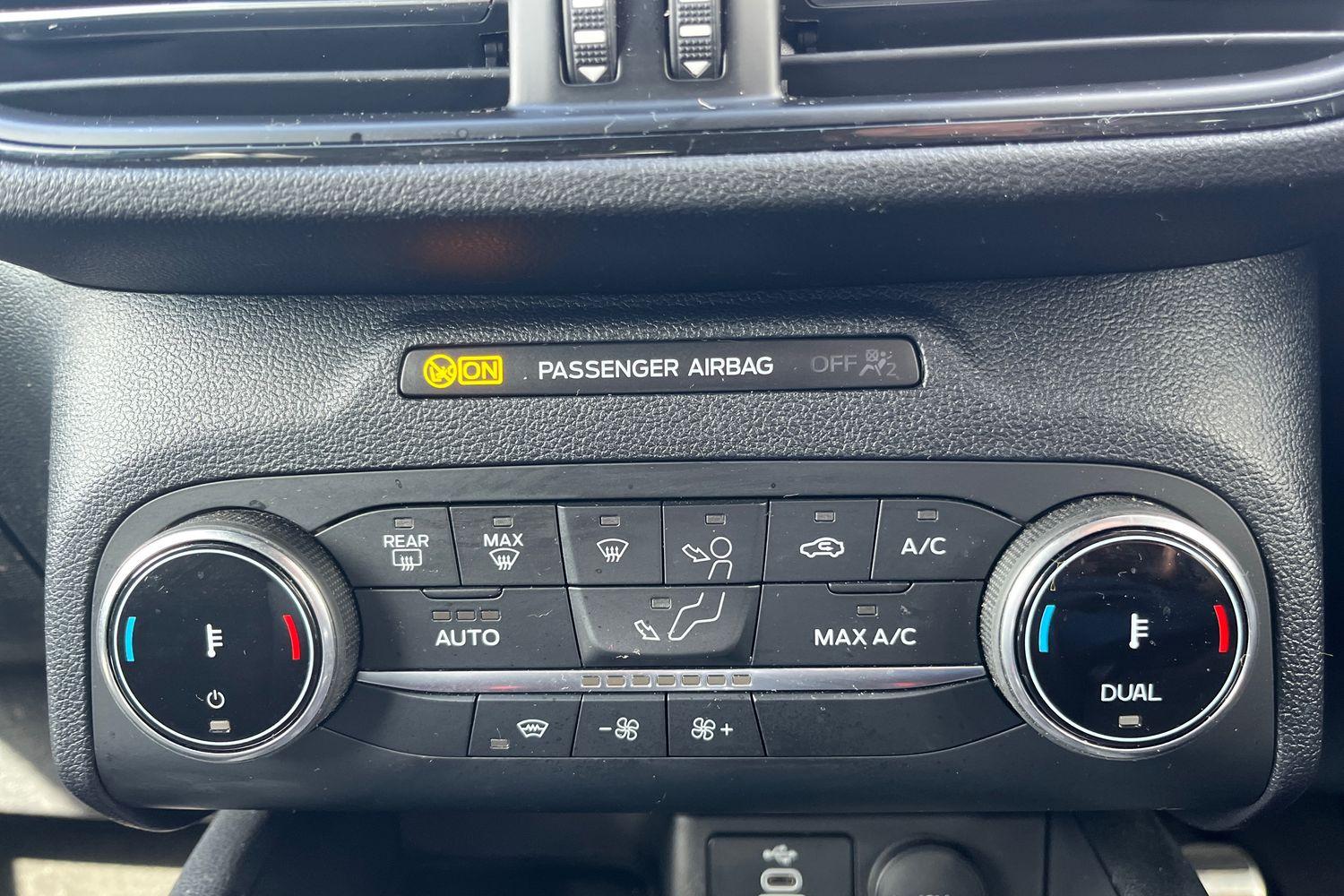 Ford Kuga Photo 28