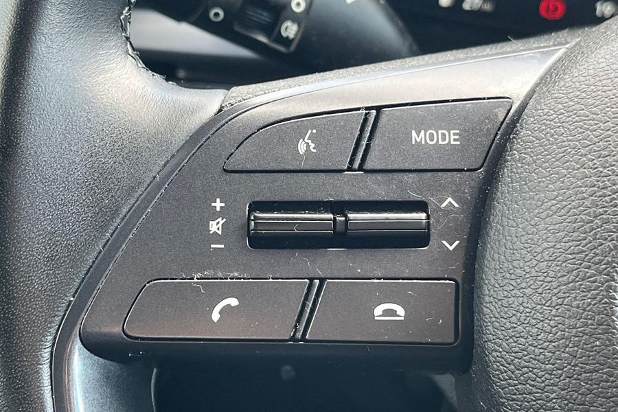Hyundai BAYON Photo autoimg-d1e4575bd3140472fe650c6b48f5093f0c8e9040.jpg