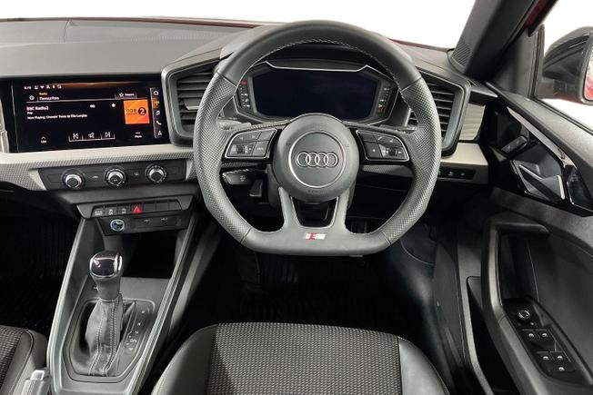 AUDI A1 Photo 11
