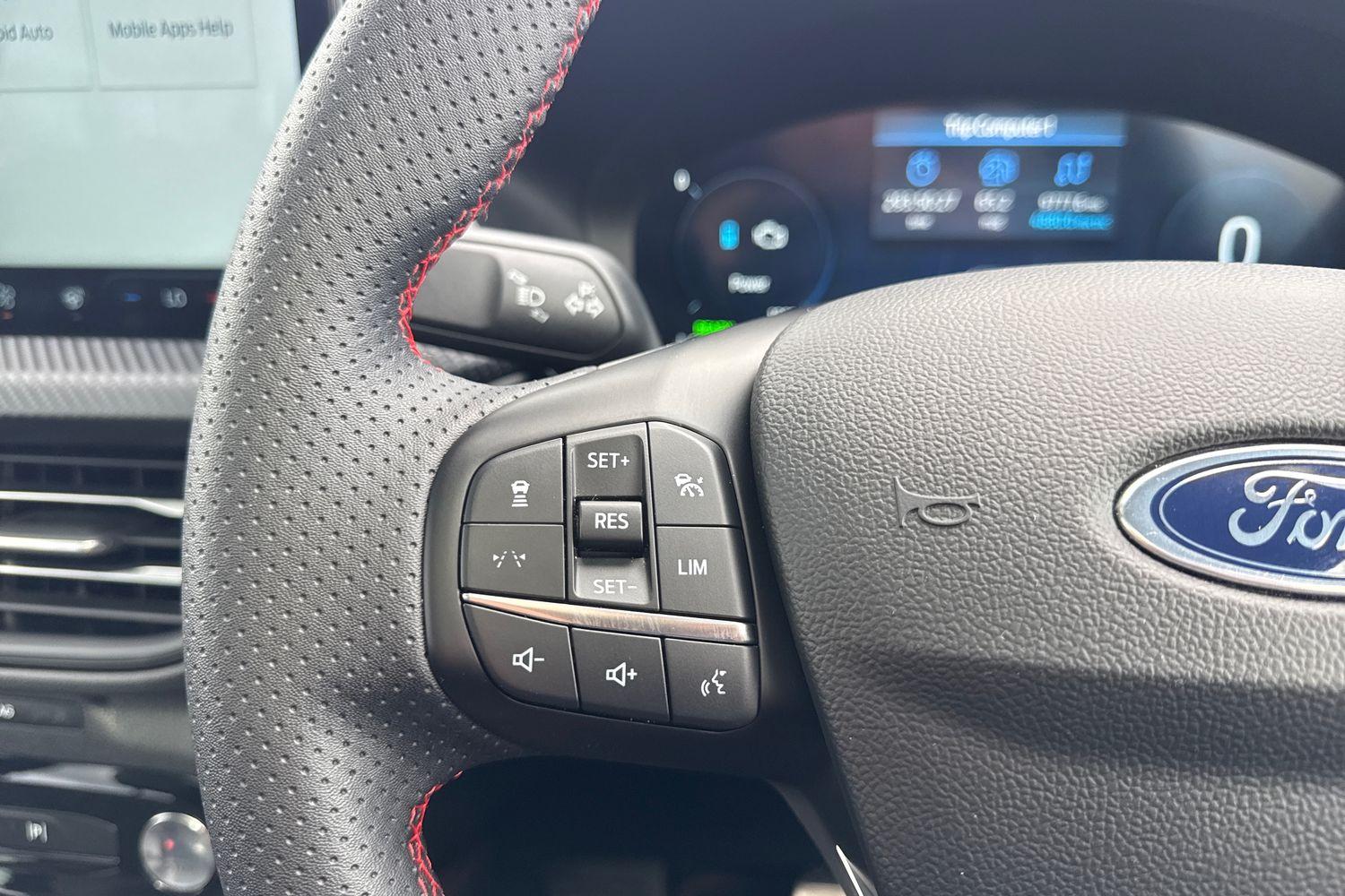 Ford KUGA Photo 34