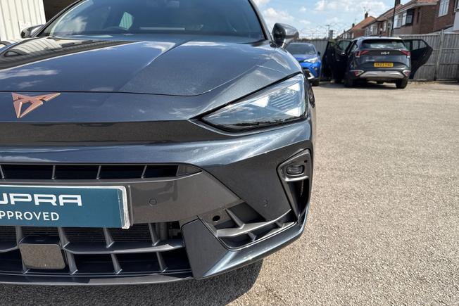 CUPRA Leon Photo 29