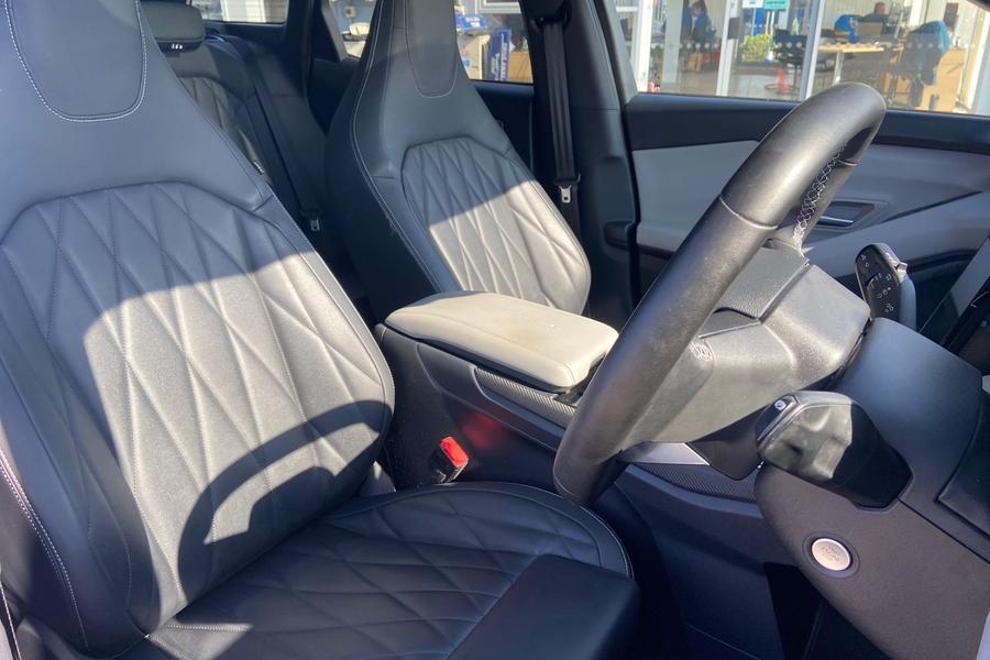 Ford Explorer Photo autoimg-d1f4e24b53bb2818176e47cfdd5a98a57f8e8125.jpg