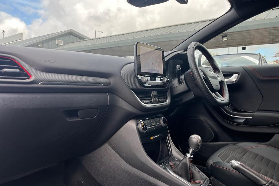 Ford PUMA Photo autoimg-d1fbb77a5717ad76faef440b5ad7b65d1af7517c.jpg