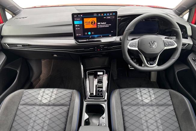 VOLKSWAGEN Golf Photo 10