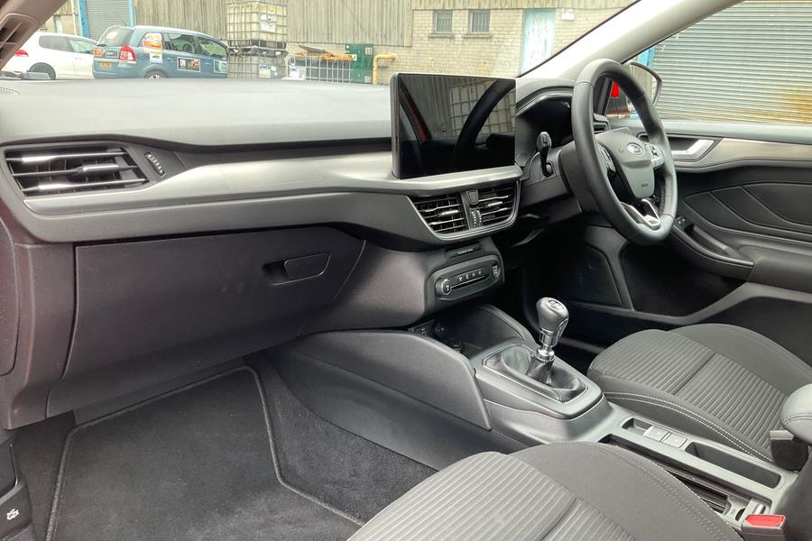 Ford Focus Photo autoimg-d1ff7ffee58f62901f6e6dd1bc6df8e7b6cc2ccd.jpg