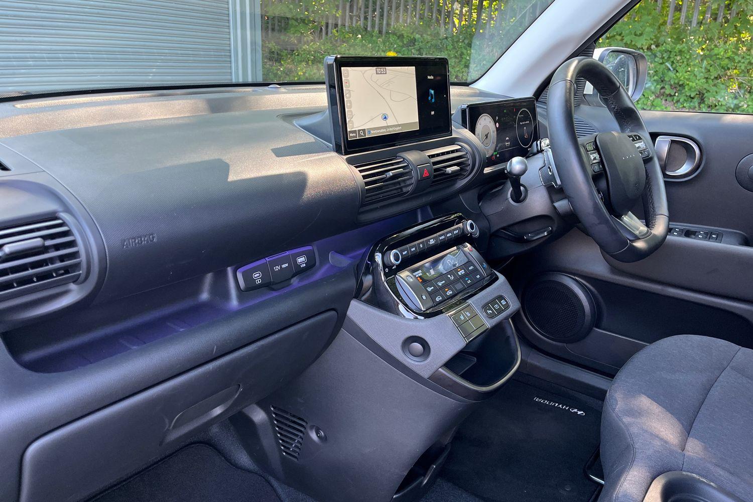 Hyundai INSTER Photo 17