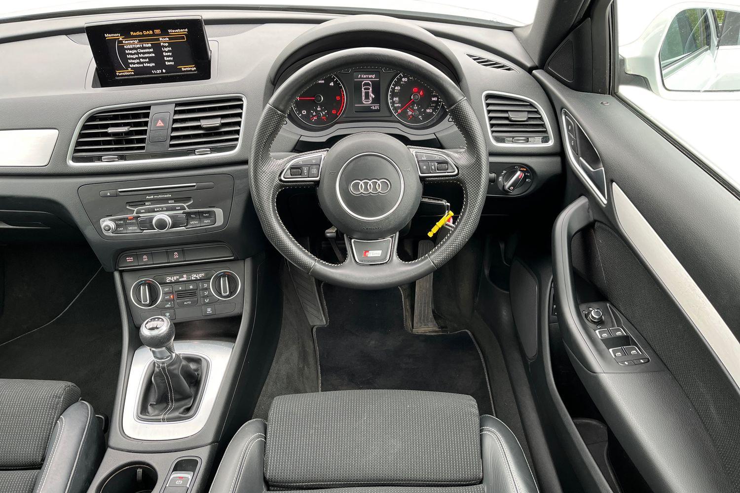 Audi Q3 Photo 10