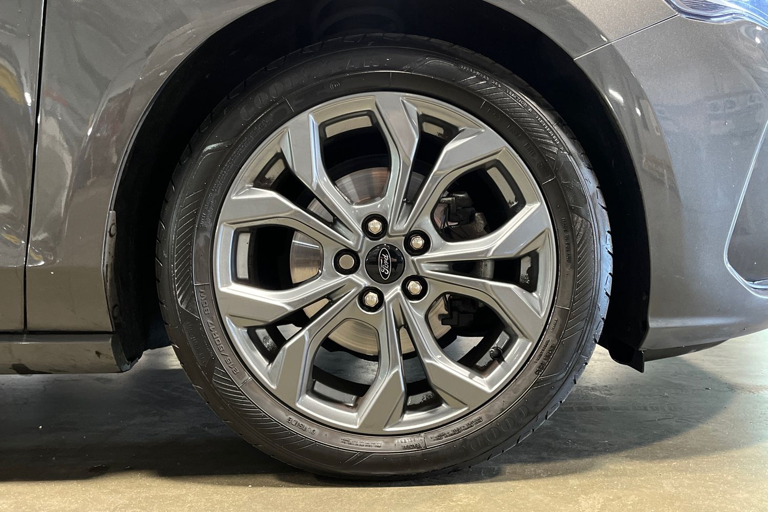 Ford FOCUS Photo 7