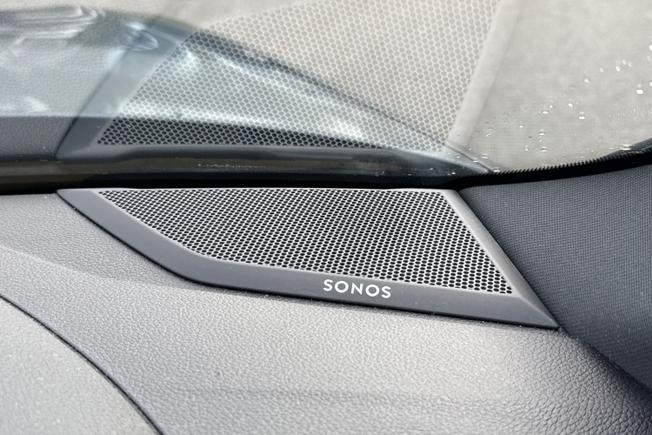 AUDI Q3 Photo 40