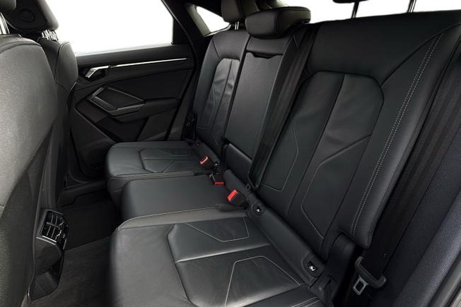 Audi Q3 Photo 9