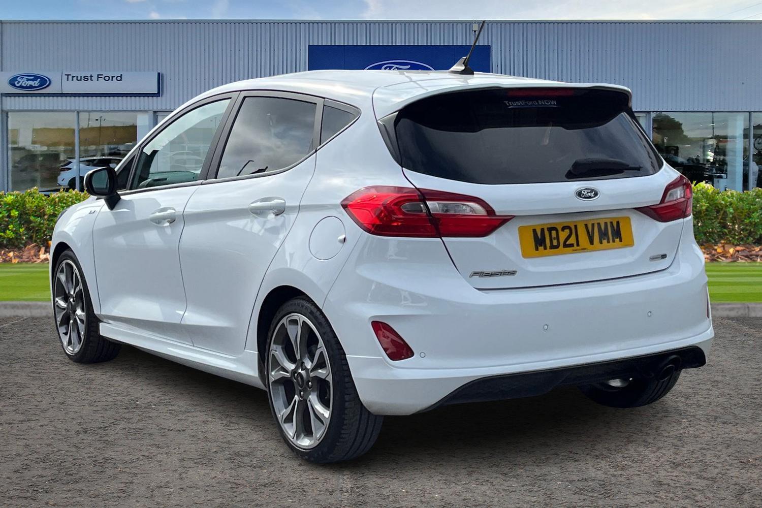 Ford FIESTA Photo 1