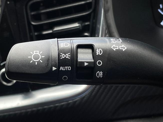KIA Stonic Photo 38