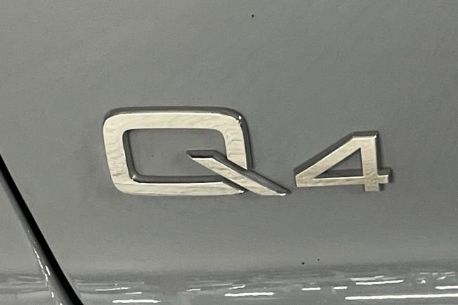 Audi Q4 E-Tron Photo 27