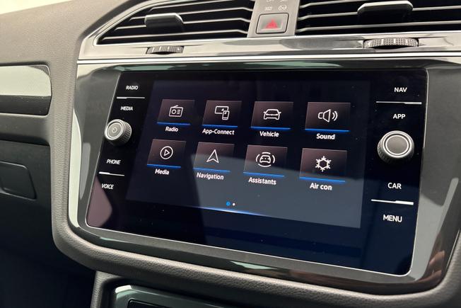 VOLKSWAGEN Tiguan Photo 23