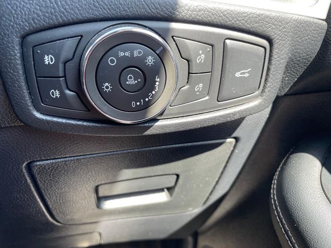FORD Edge Photo 28