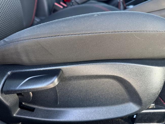 FORD Fiesta Photo 24