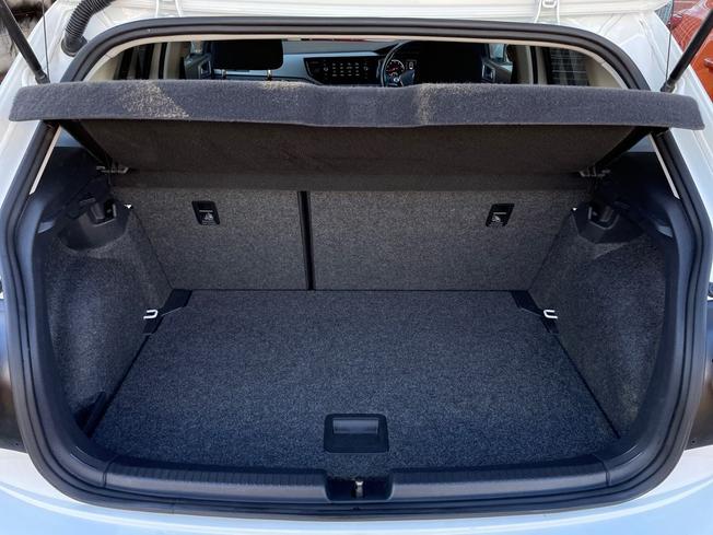 VOLKSWAGEN Polo Photo 12