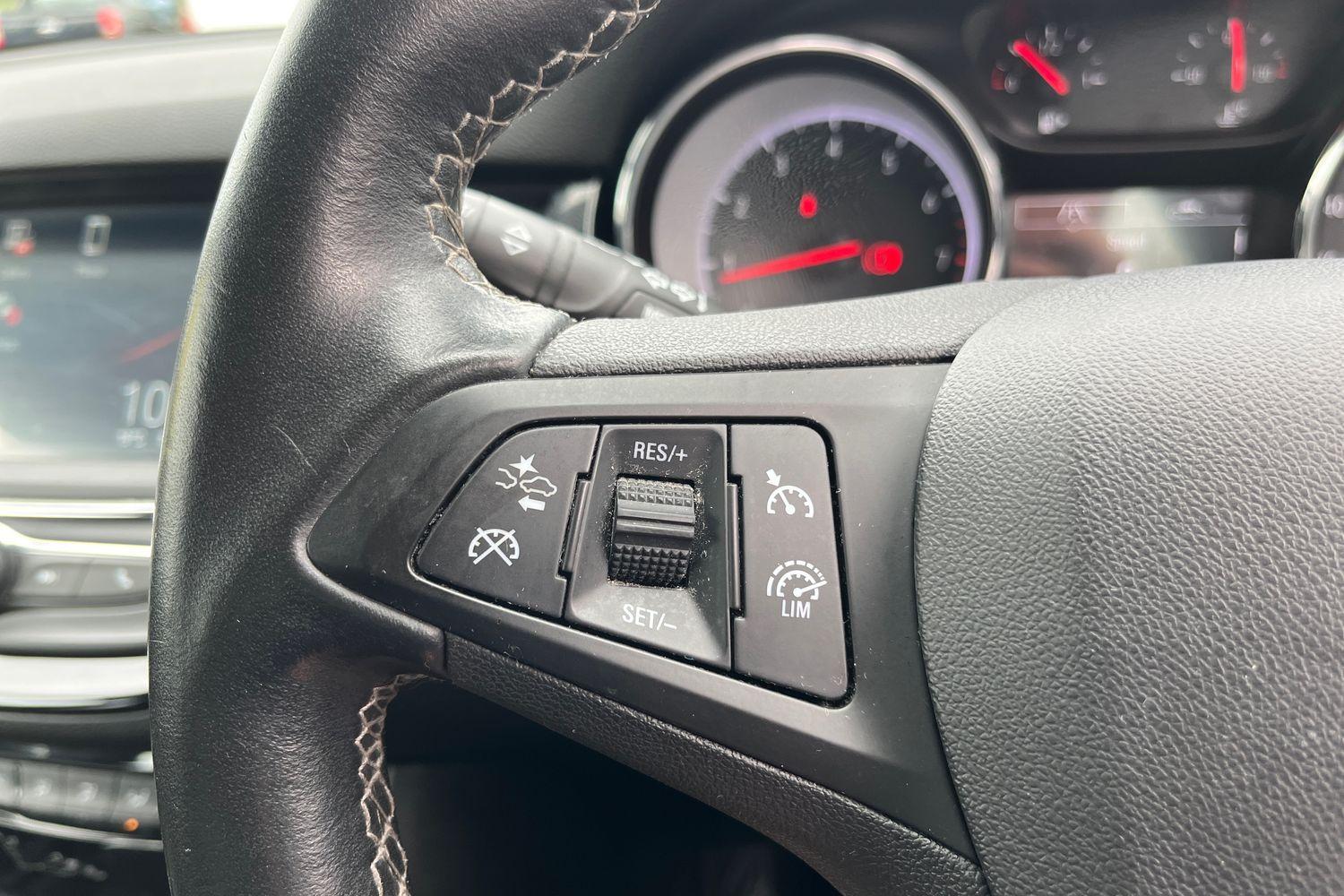 Vauxhall ASTRA Photo 36
