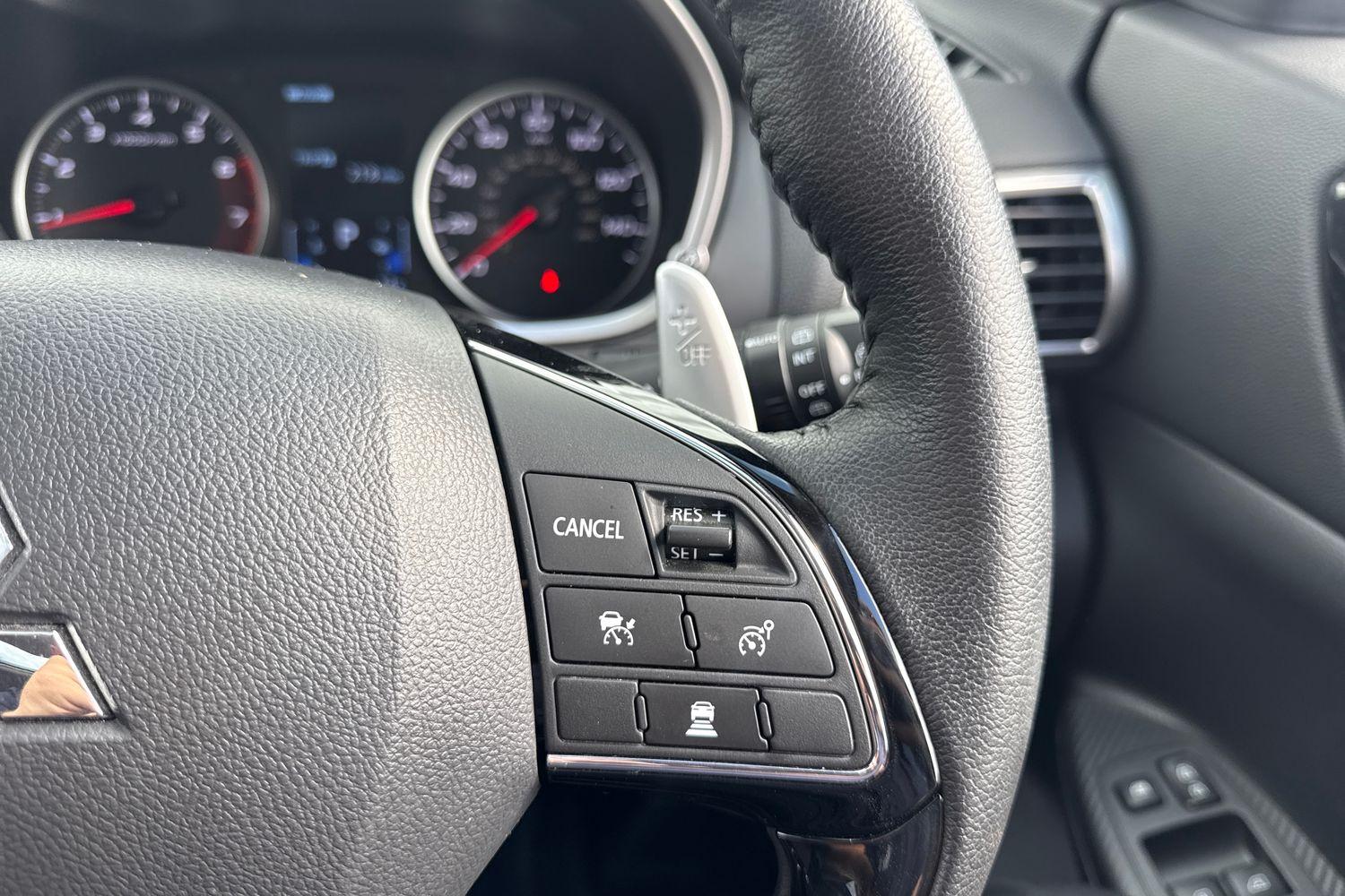Mitsubishi ECLIPSE CROSS Photo 29