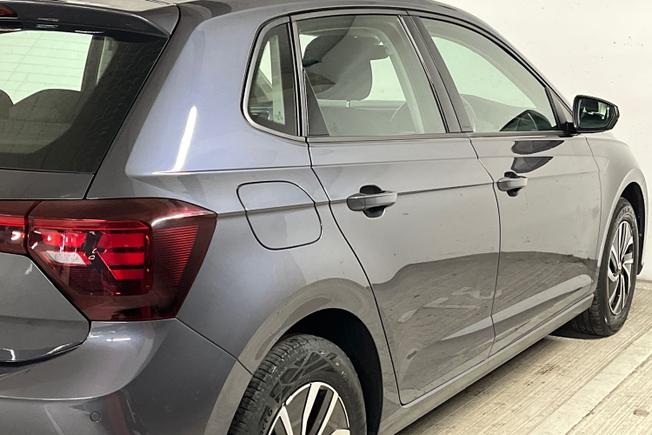 VOLKSWAGEN Polo Photo 28