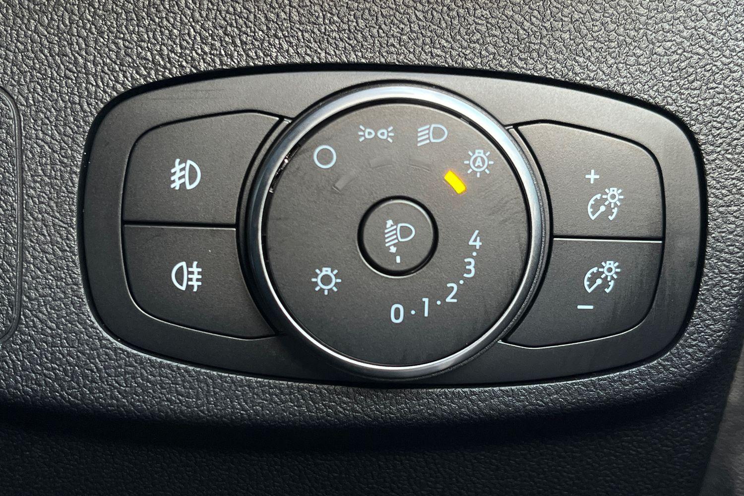 Ford FOCUS Photo 22