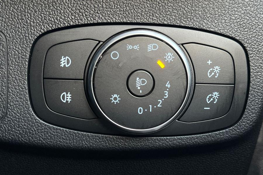 Ford FOCUS Photo autoimg-d21201cdb6450bb1cf01047fde4e3d06ebbaf8db.jpg