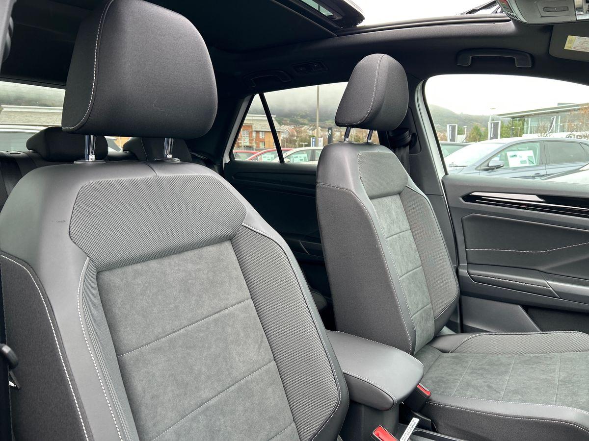 Volkswagen T-Roc Photo autoimg-d212d6dd798a0d2cd1b51202ac3b22e8846b0995.jpg