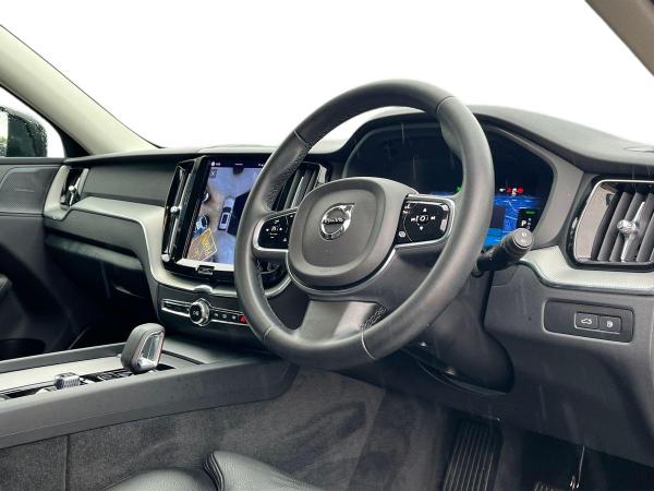 Volvo XC60 Photo autoimg-d21c68e58f58e2e4884e518165de826bfc93d754.jpg