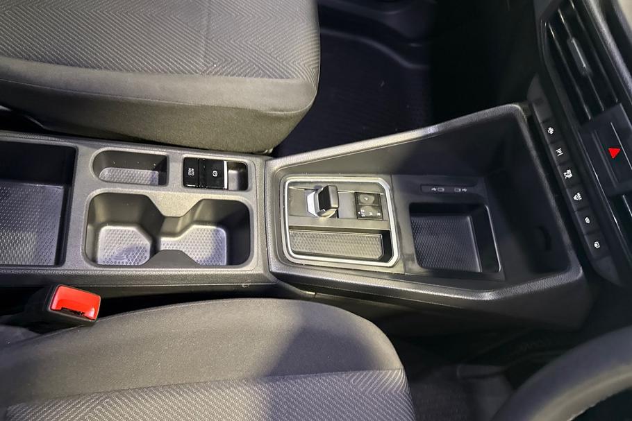 Used FORD TRANSIT CONNECT HS25CGV 26