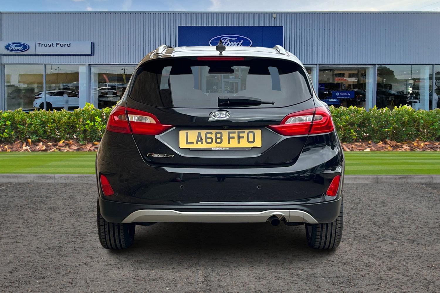Ford FIESTA Photo 6