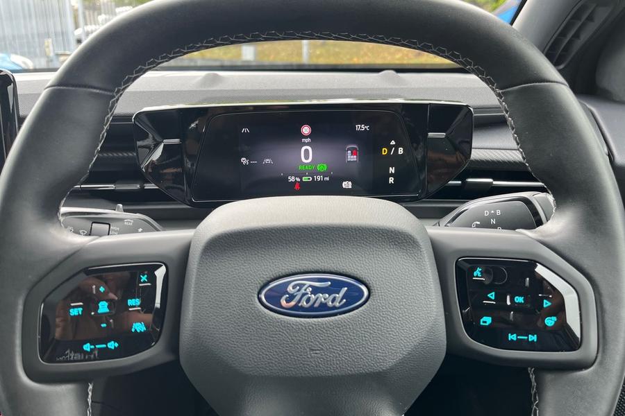 Ford Explorer Photo autoimg-d21f0ea73c0e23c1feb56ab9086cf5c44d19f788.jpg