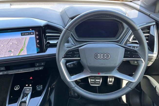 AUDI Q4 E-Tron Photo 11