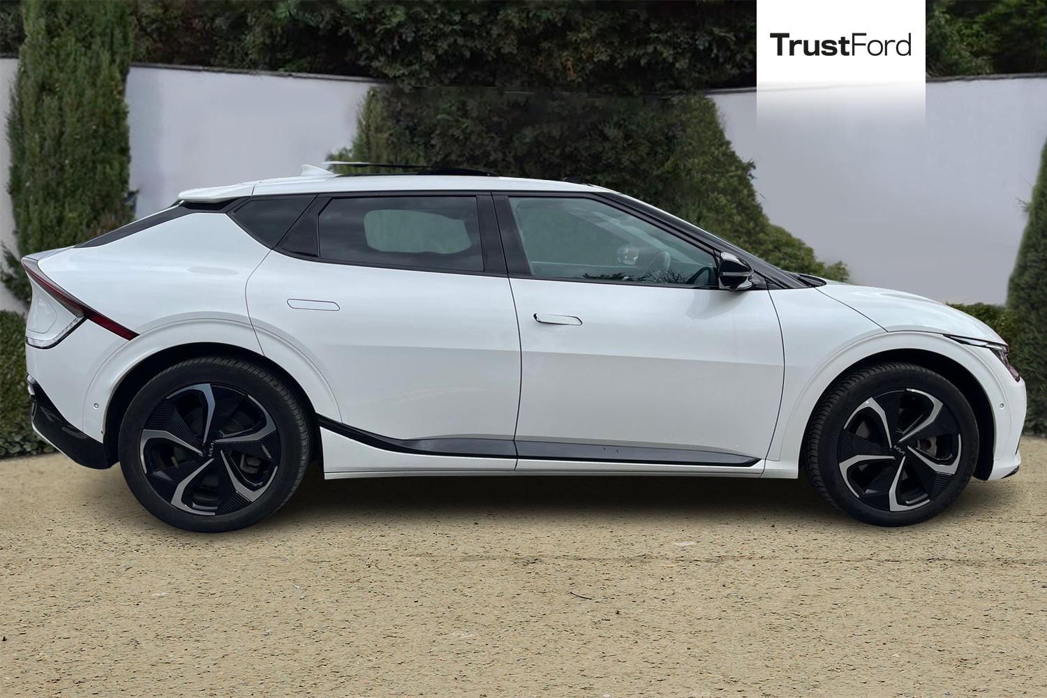 Kia EV6 Photo 2
