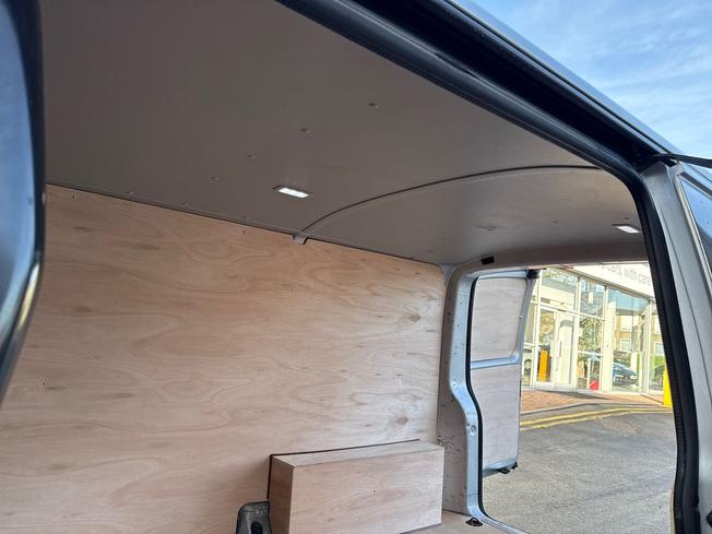 Volkswagen Transporter Photo 38