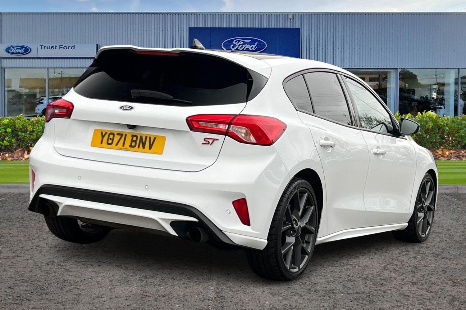 Ford FOCUS Photo 3