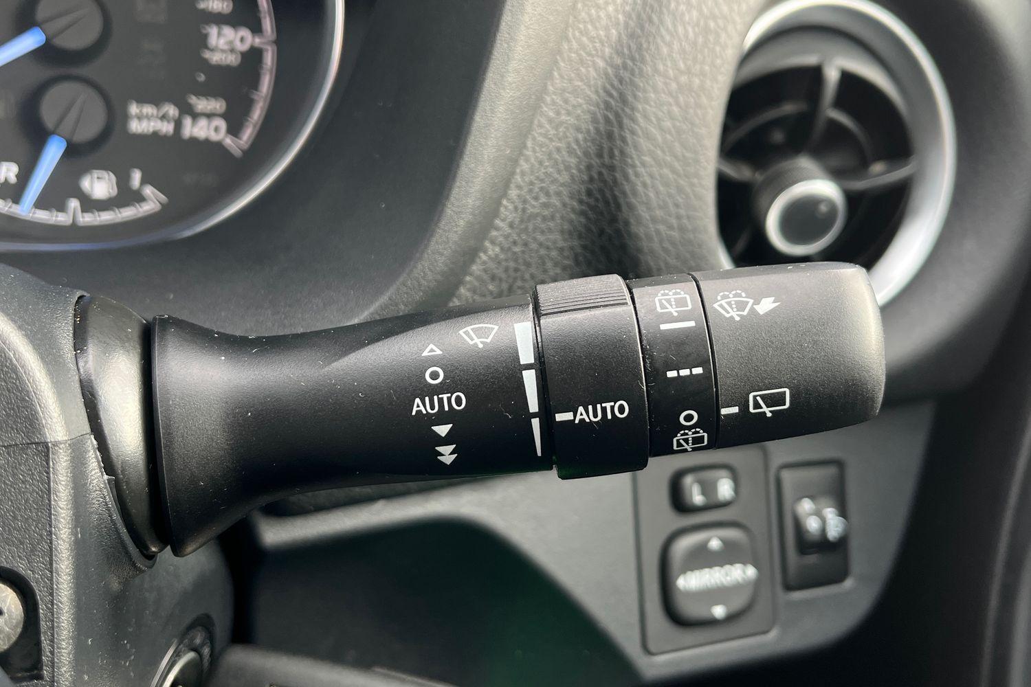 Toyota Yaris Photo 14