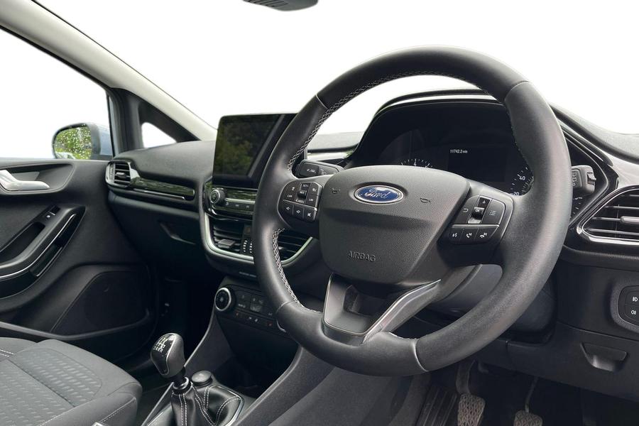 Ford Fiesta Photo autoimg-d22ccc0c30a98c780011215c18d875ab5d703583.jpg
