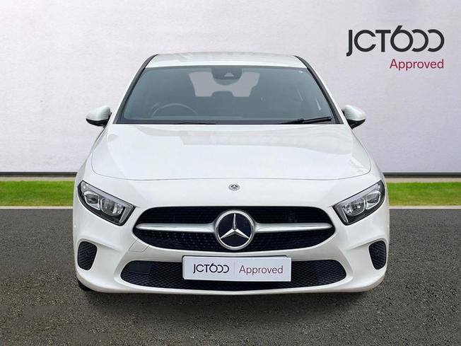 MERCEDES-BENZ A Class Photo 8