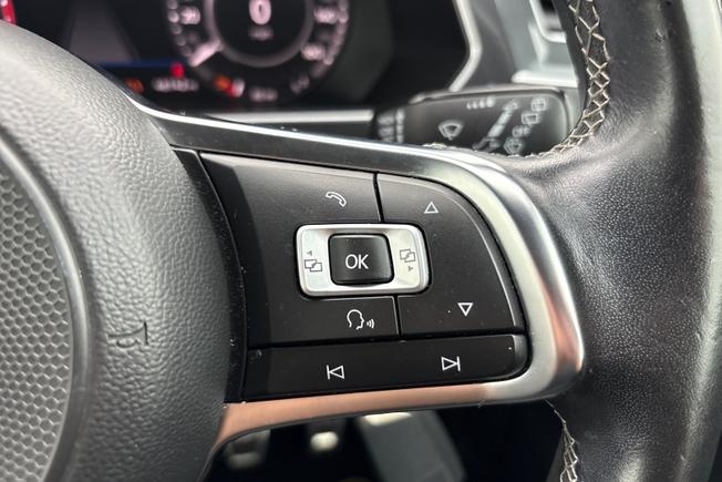 VOLKSWAGEN Tiguan Photo 17