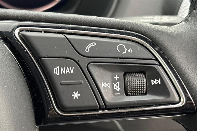 AUDI Q2 Photo 17
