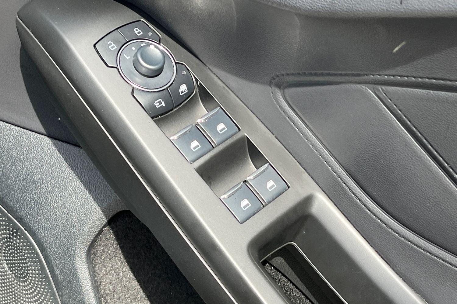 Ford Focus Photo 15