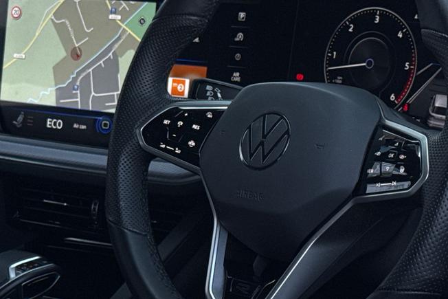 VOLKSWAGEN Touareg Photo 38