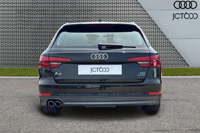 AUDI A4 Avant Photo 7