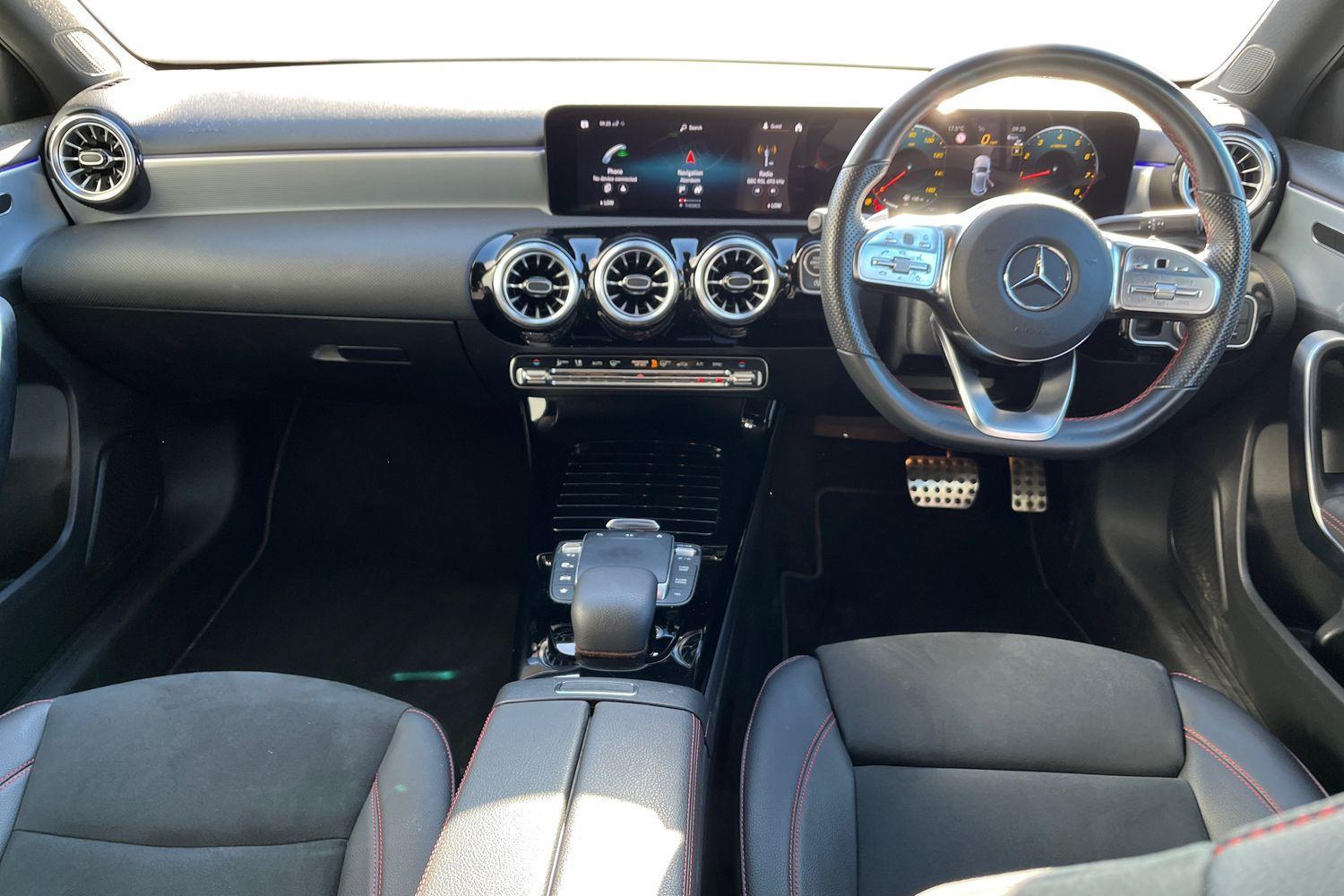 Mercedes-Benz A CLASS Photo 9
