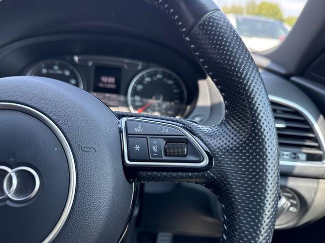 AUDI Q3 Photo 17