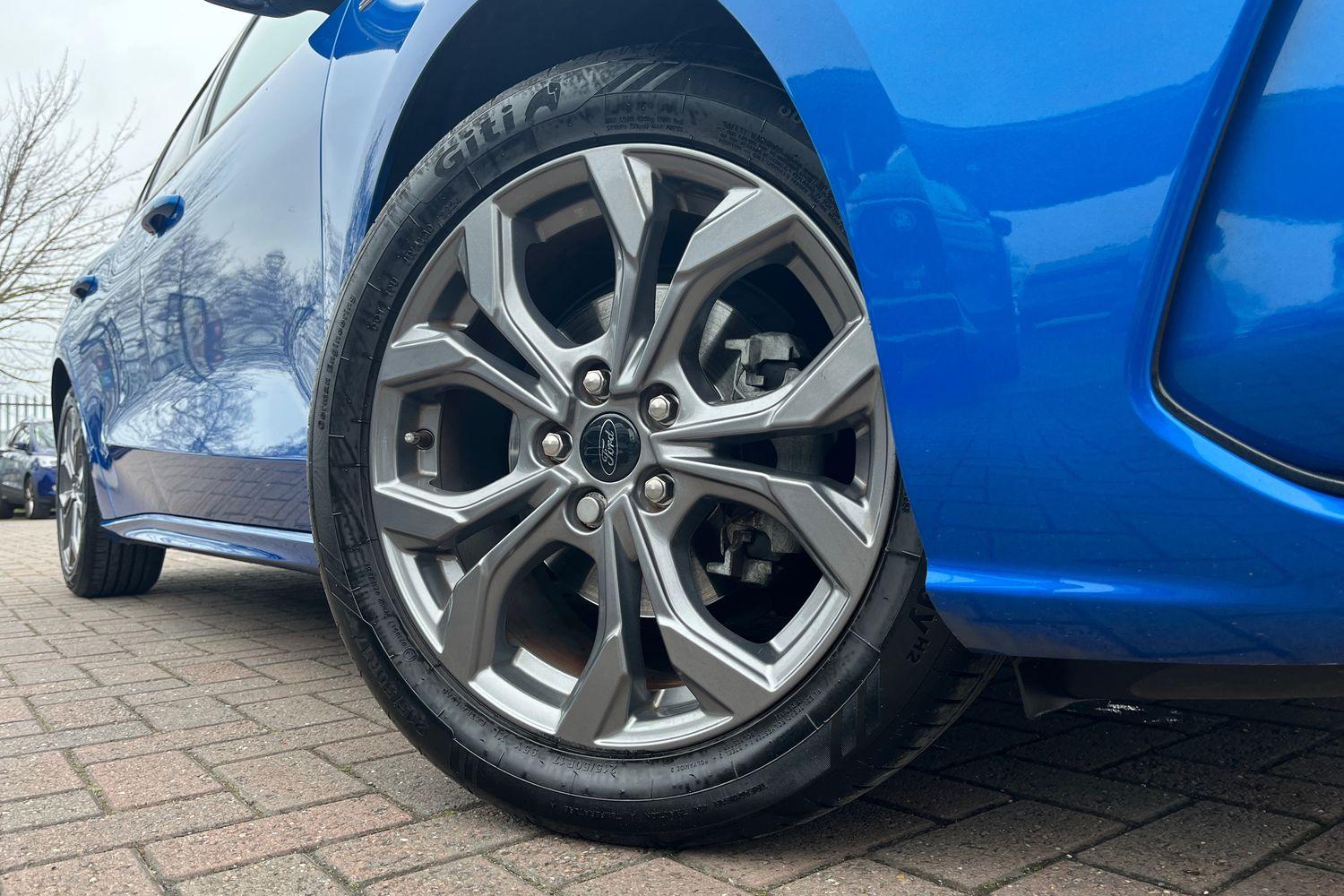 Ford FOCUS Photo 7