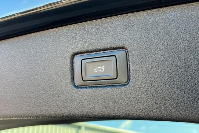 AUDI Q7 Photo 48