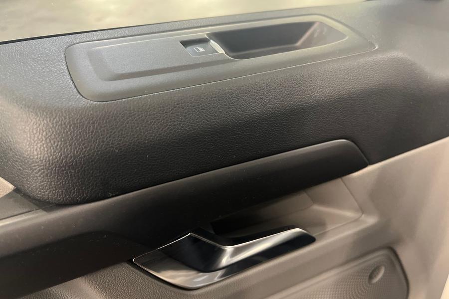 Ford TOURNEO CUSTOM Photo autoimg-d23ea5b4f36d11261dd11f46dfc35cda9e7bf588.jpg
