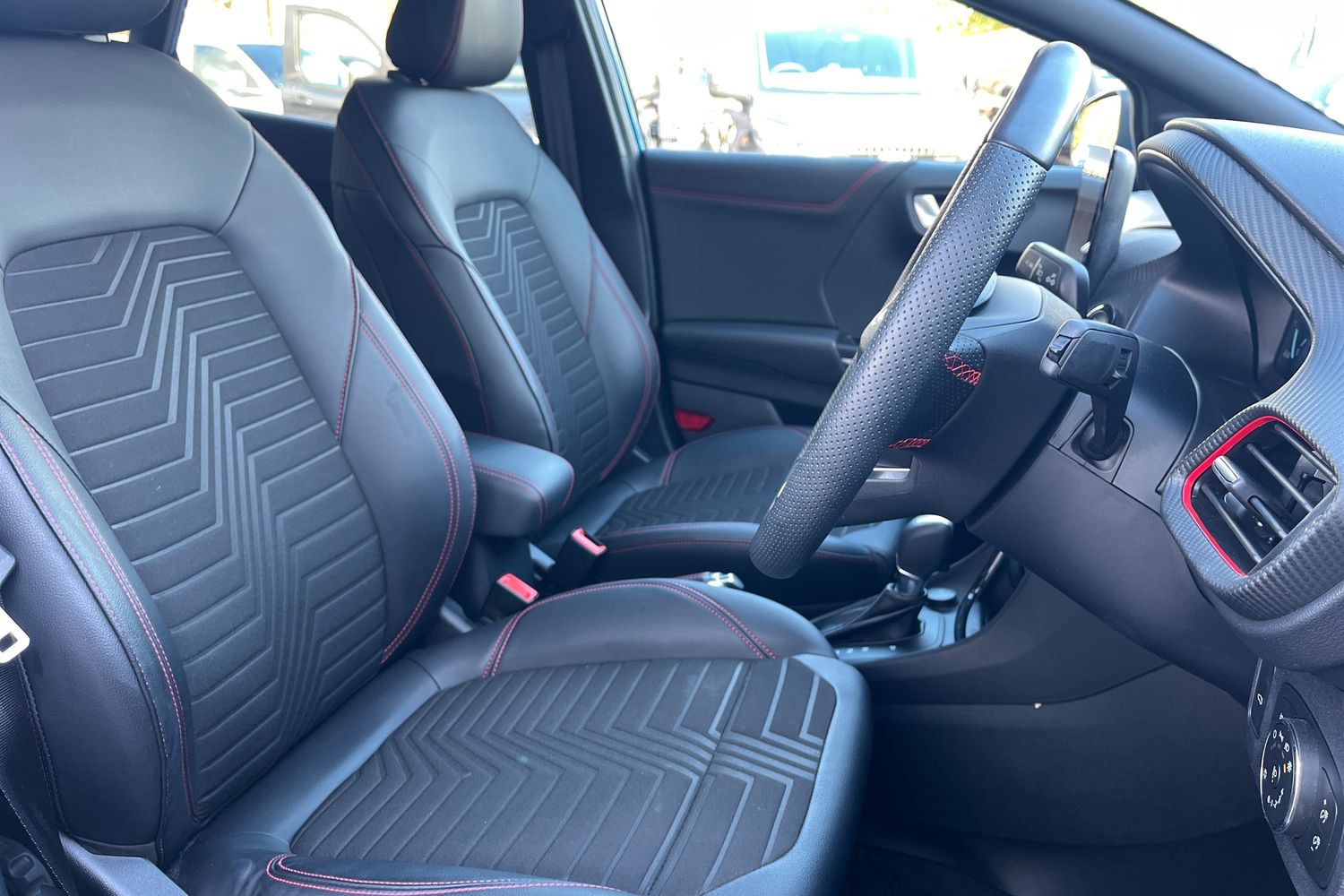 Ford PUMA Photo 16