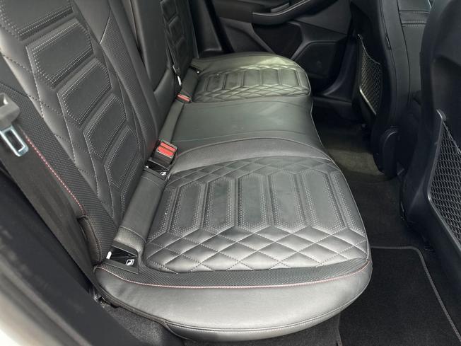 FORD Focus Photo 31